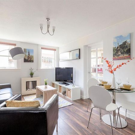 Stunning 1 Bed At Holyrood Palace & Arthurs Seat Edinburgh Dış mekan fotoğraf