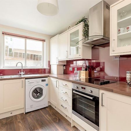 Stunning 1 Bed At Holyrood Palace & Arthurs Seat Edinburgh Dış mekan fotoğraf