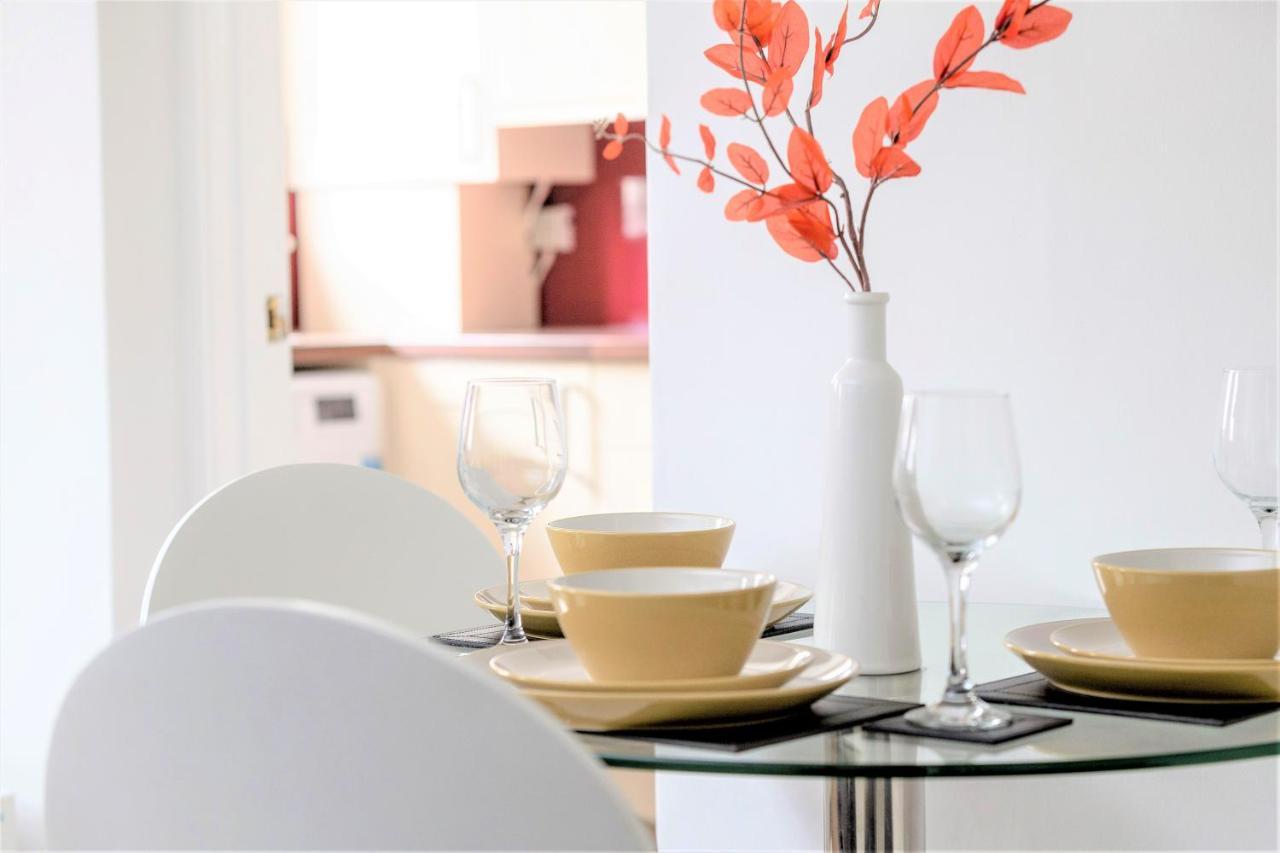 Stunning 1 Bed At Holyrood Palace & Arthurs Seat Edinburgh Dış mekan fotoğraf