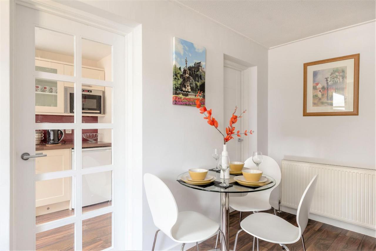 Stunning 1 Bed At Holyrood Palace & Arthurs Seat Edinburgh Dış mekan fotoğraf