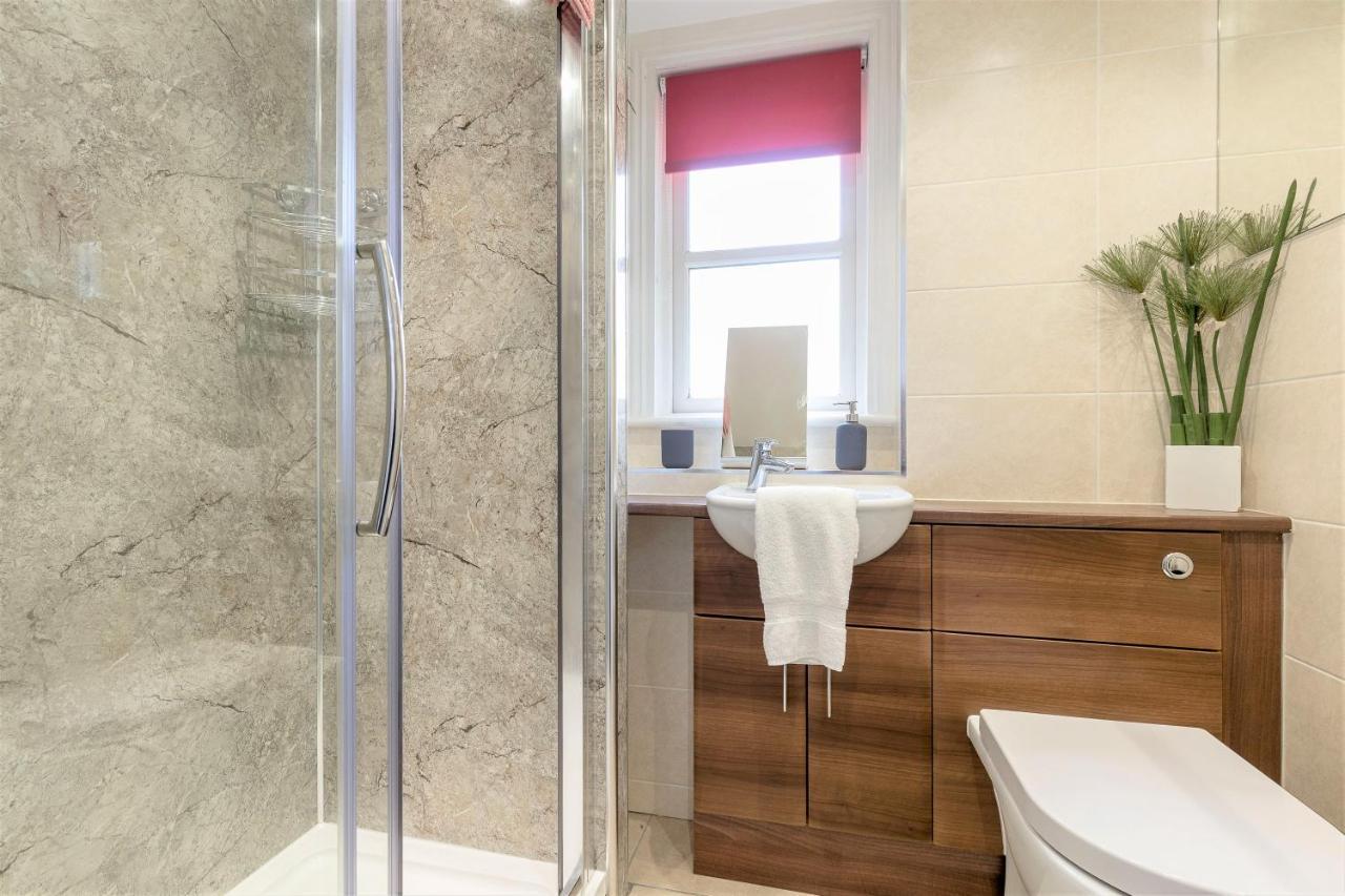 Stunning 1 Bed At Holyrood Palace & Arthurs Seat Edinburgh Dış mekan fotoğraf