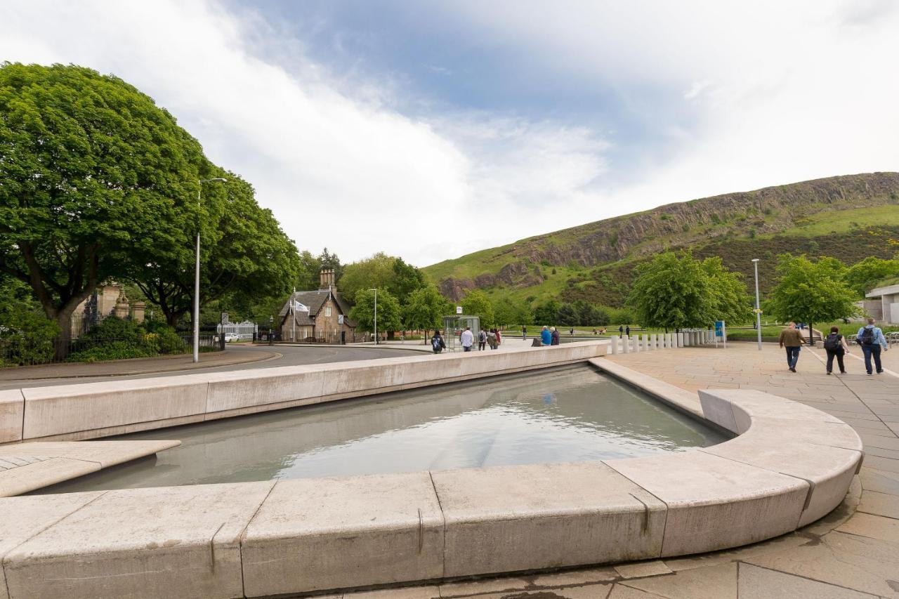 Stunning 1 Bed At Holyrood Palace & Arthurs Seat Edinburgh Dış mekan fotoğraf