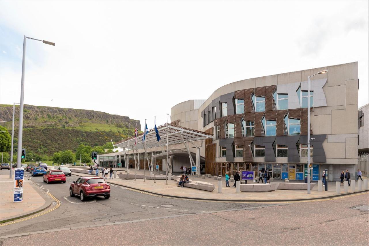 Stunning 1 Bed At Holyrood Palace & Arthurs Seat Edinburgh Dış mekan fotoğraf