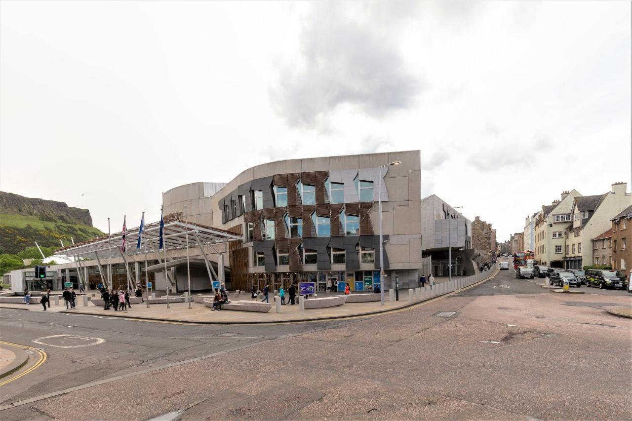 Stunning 1 Bed At Holyrood Palace & Arthurs Seat Edinburgh Dış mekan fotoğraf