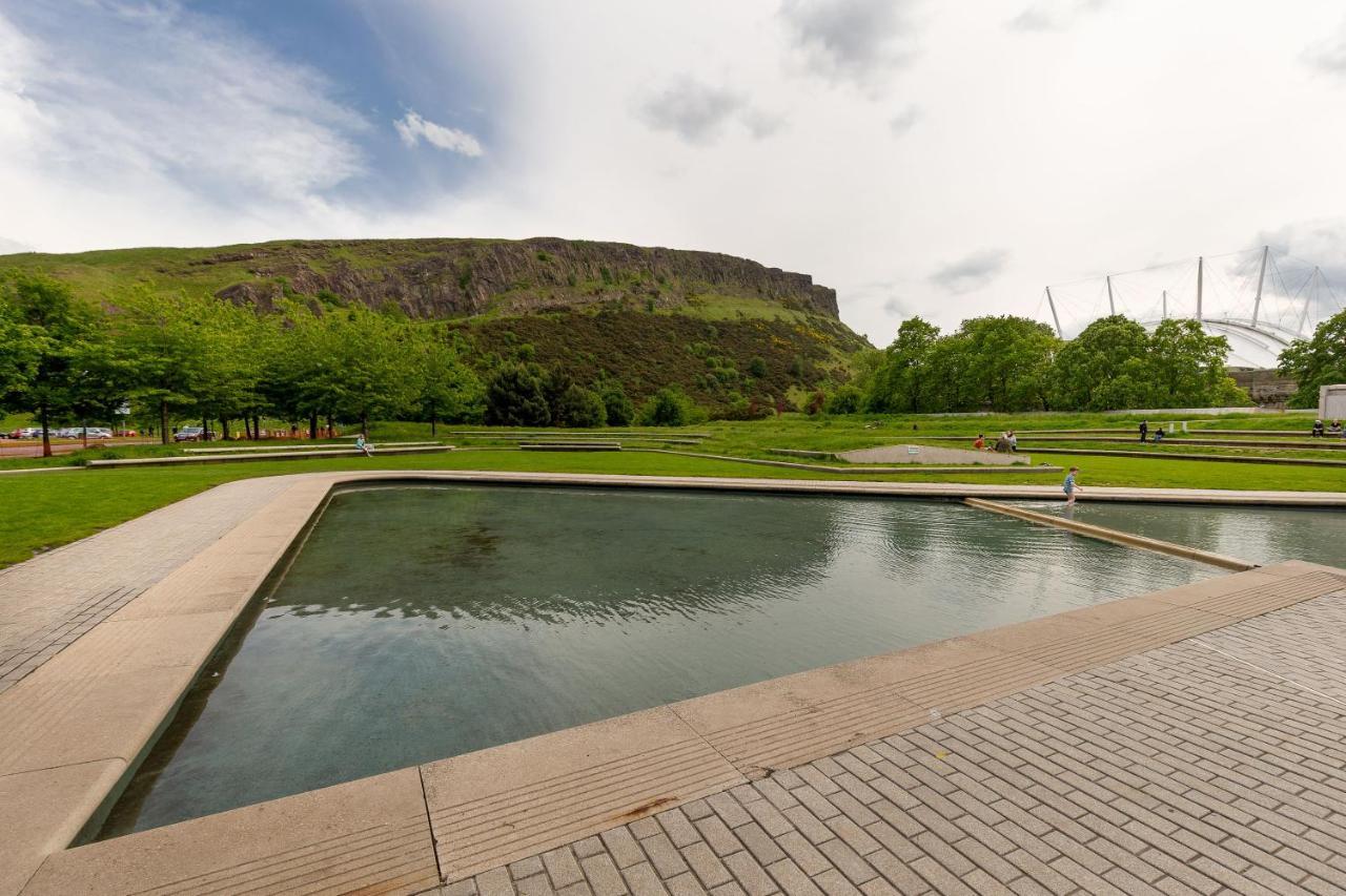 Stunning 1 Bed At Holyrood Palace & Arthurs Seat Edinburgh Dış mekan fotoğraf
